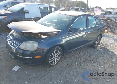 2005 Volkswagen Jetta 2.5 из США, поврежденный, VIN 3VWSG71K65M621905